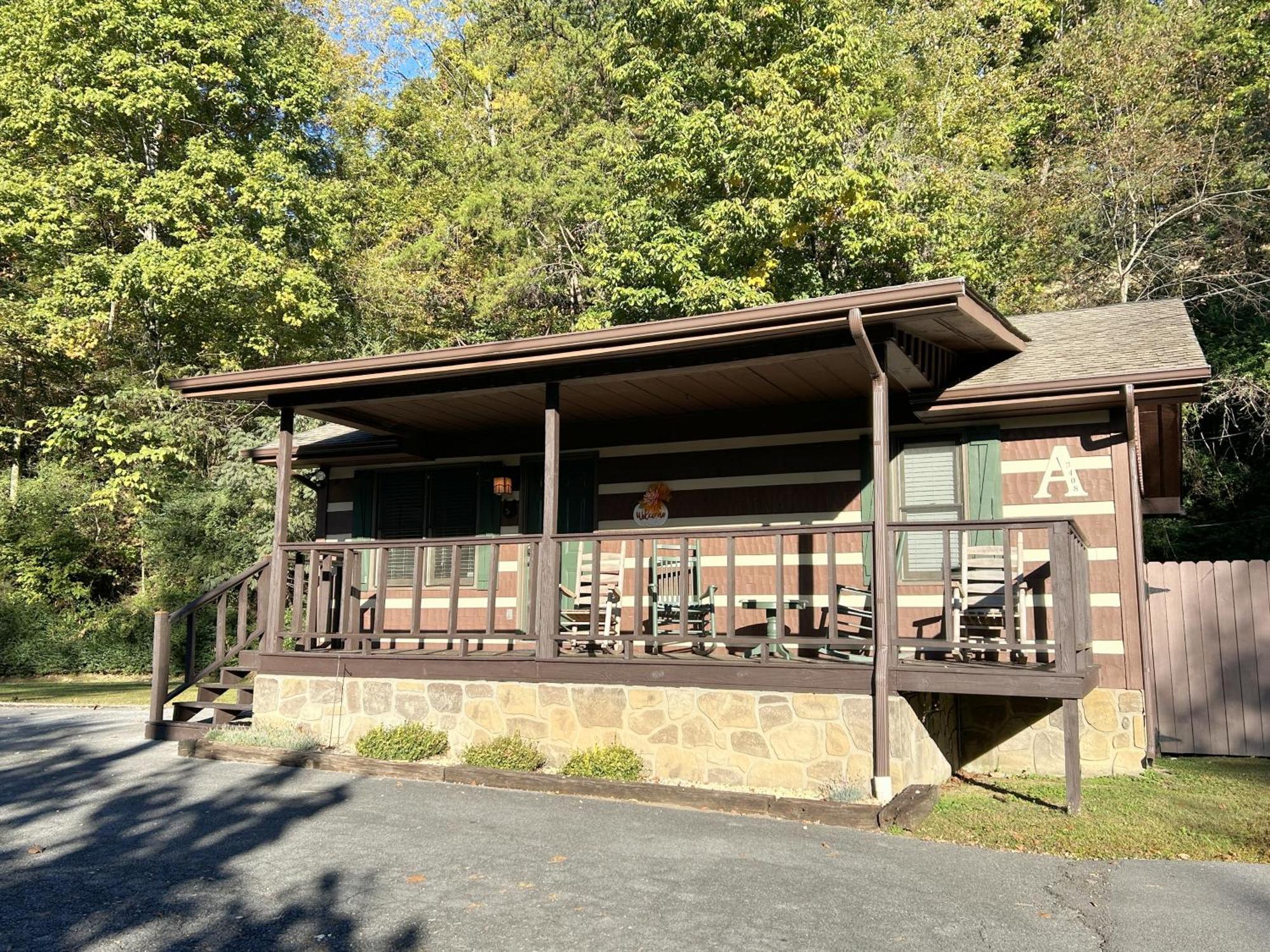 On Dolly Time 1 Mile From Dollywood Pigeon Forge Exterior foto